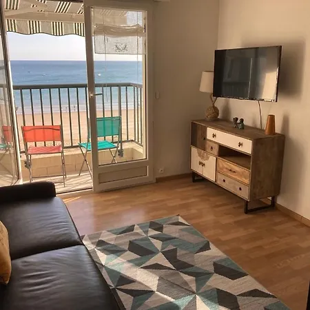 Les Pieds Dans L'eau