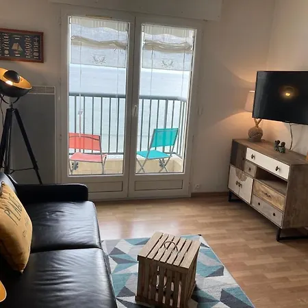 Les Pieds Dans L'eau * لي سابلِ دولونْ