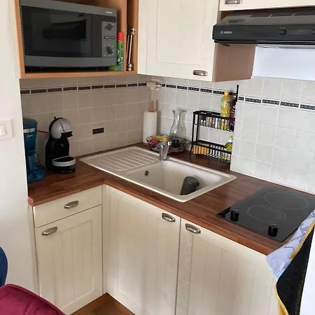 Les Pieds Dans L'eau شقة